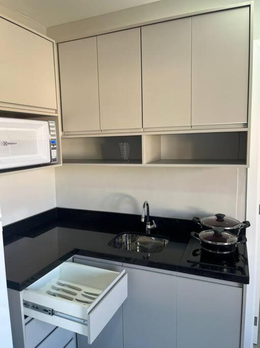 Apartamento Lou - Kitnet 8 *
