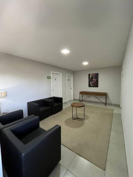 Apartamento Lou - Kitnet 8 Guarapuava