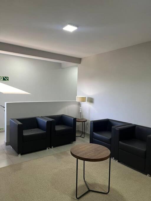Apartamento Lou - Kitnet 8 *